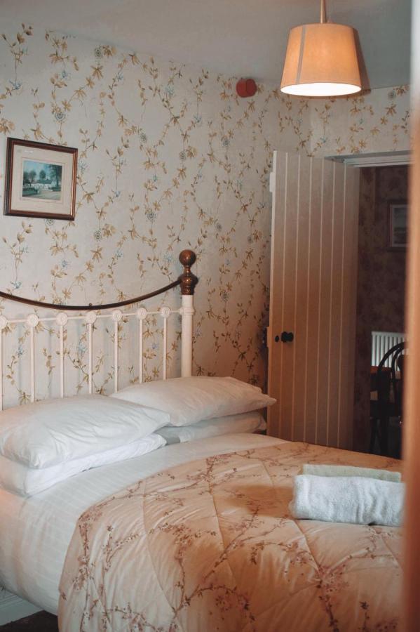 Basil Sheils B&B Accommodation Armagh Buitenkant foto
